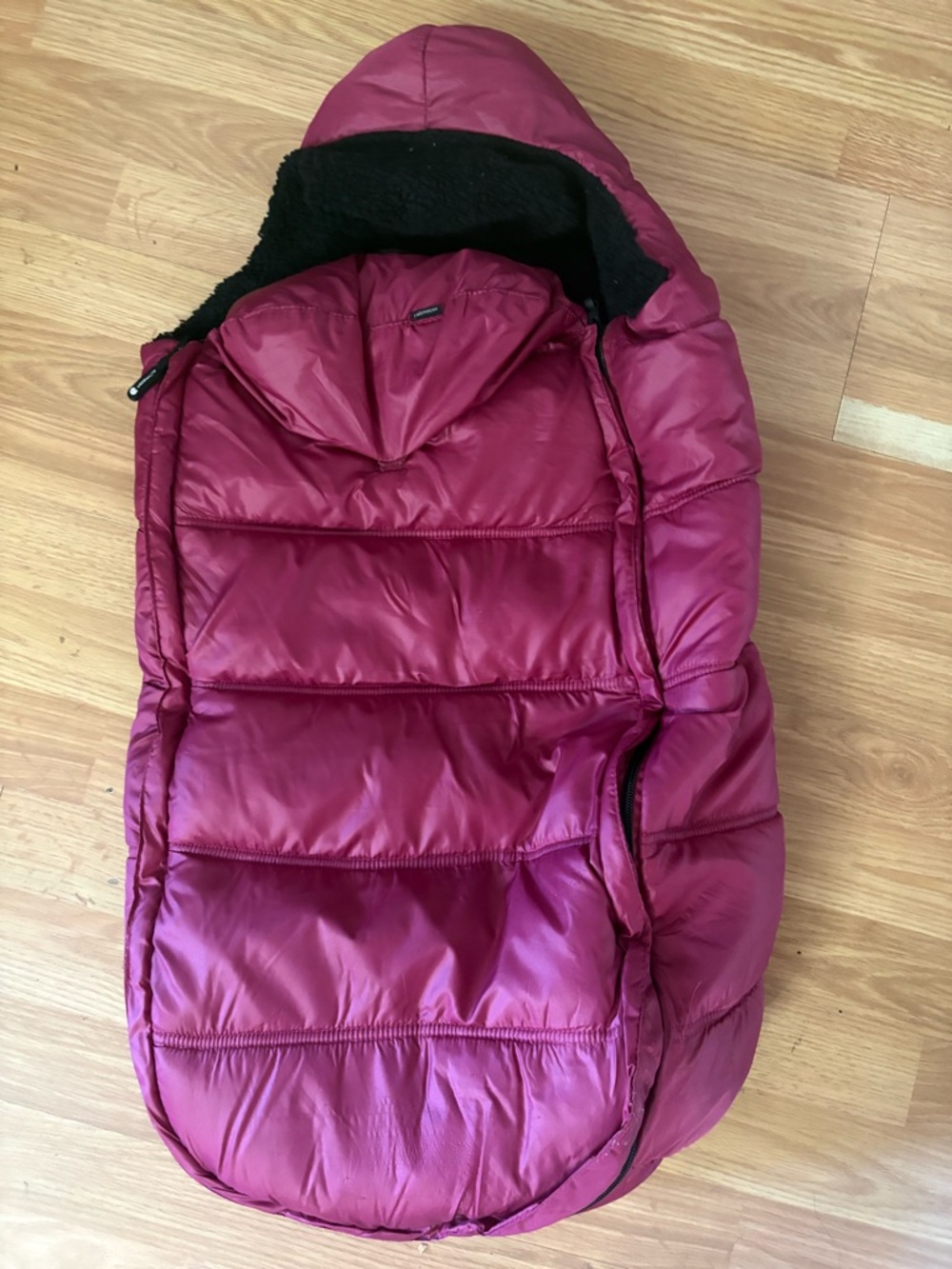 Amazon Kids Puffer Footmuff - Berry Magenta with Black Lining
